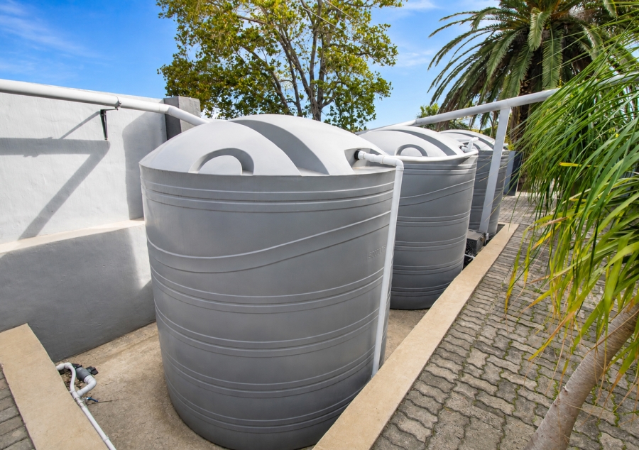 To Let 7 Bedroom Property for Rent in Humansdorp Eastern Cape